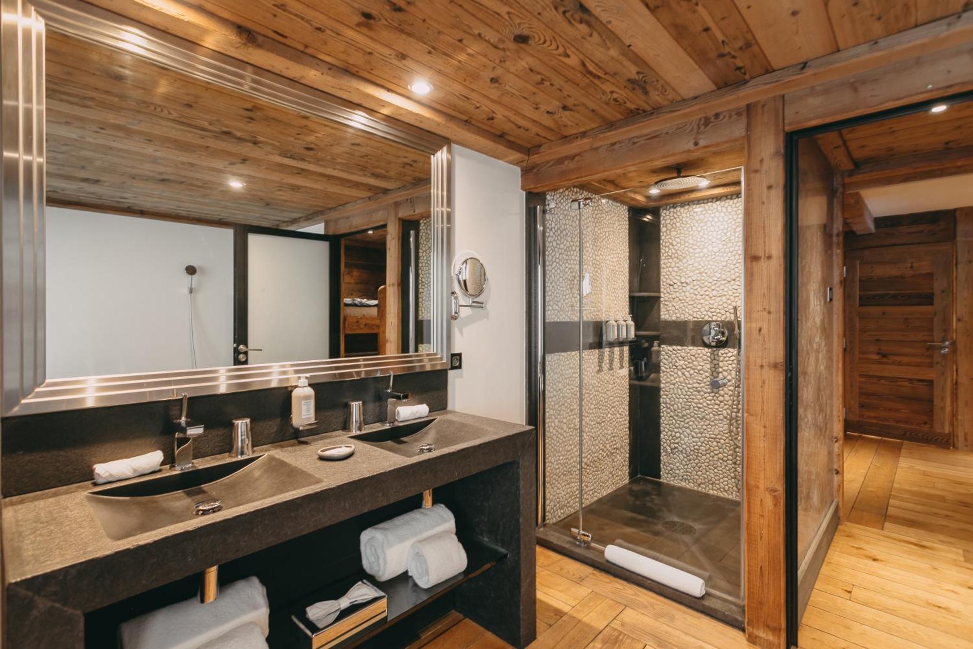 Les Suites - Maison Bouvier ทีนเญอ ภายนอก รูปภาพ